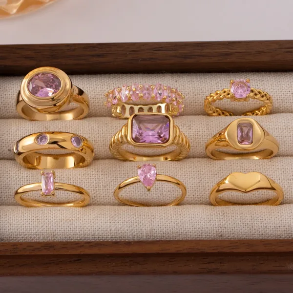 Pink Cubic Zirconia Gold Ring - Image 3