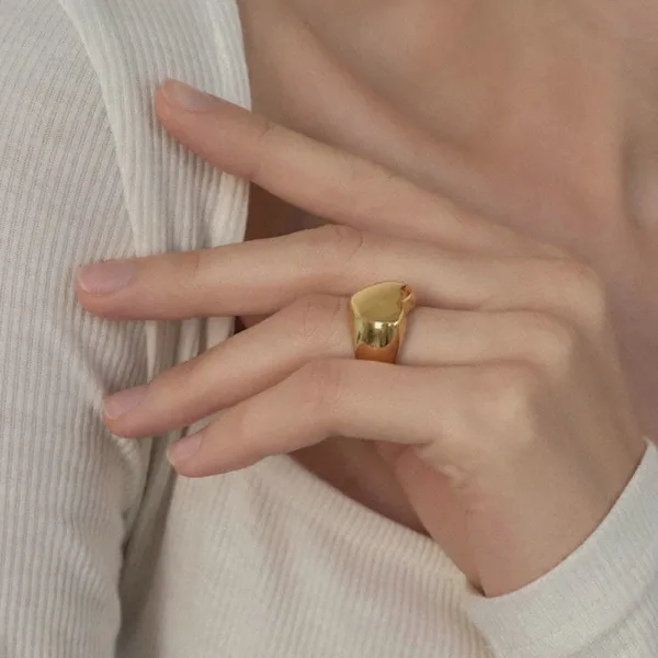 Pink Cubic Zirconia Gold Ring - Image 6