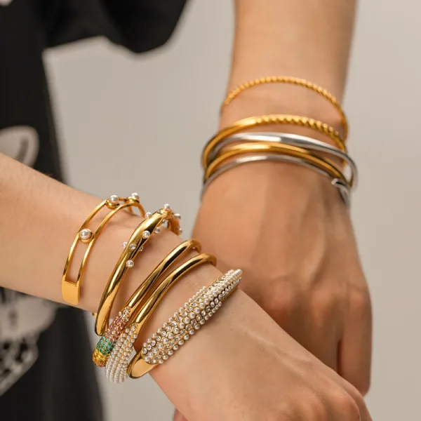Trendy Geometric Stainless Steel Bangle - Image 3