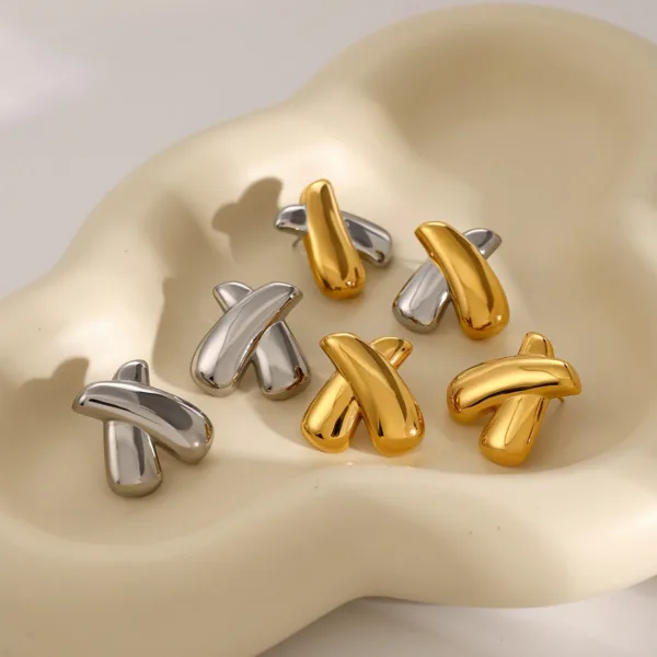 Colorblocked Chubby Stud Earrings - Image 5