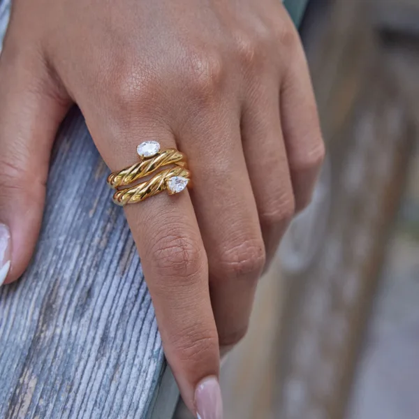 Minimalist Twisted Design Steel Ring - Image 5