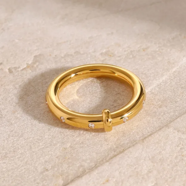 Round Zircon Rhinestone Men's Ring - Image 3