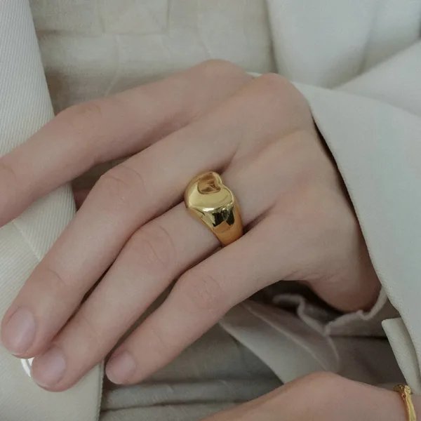 Pink Cubic Zirconia Gold Ring - Image 4